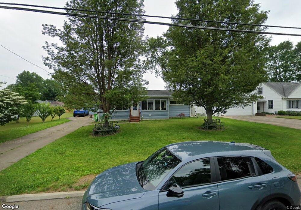 1624 Hagey Dr, Barberton, OH 44203 - photo 1