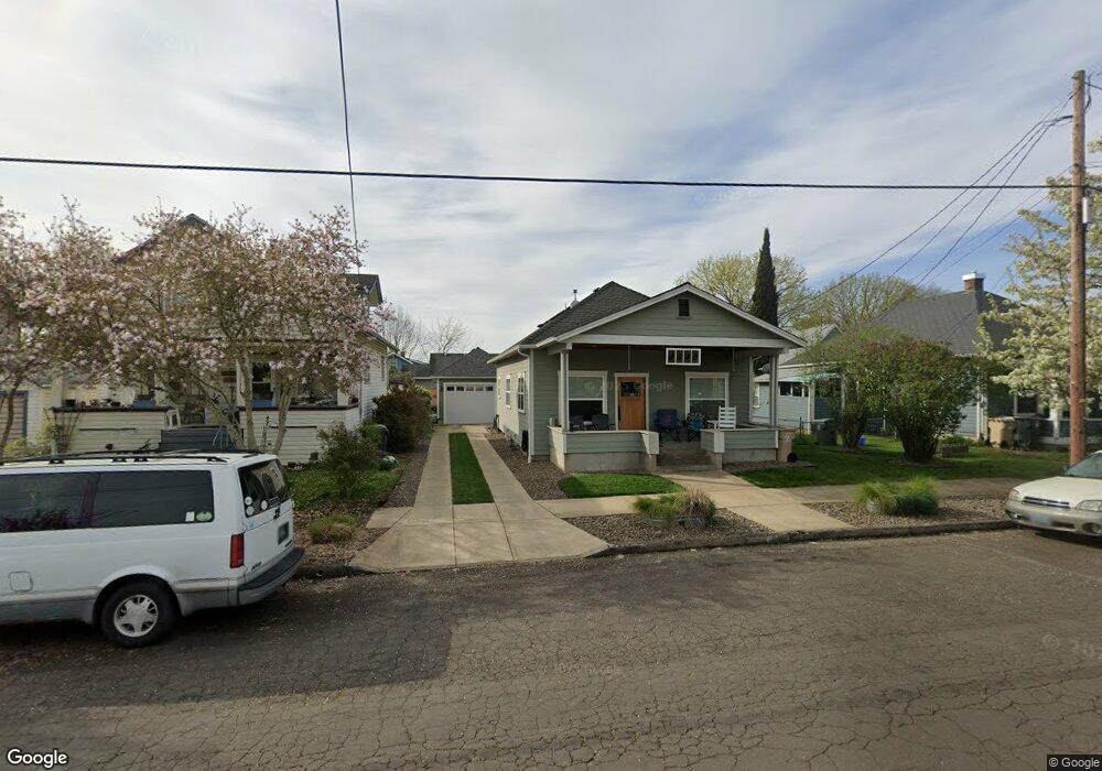 1140 10th Ave SW, Albany, OR 97321 - photo 1