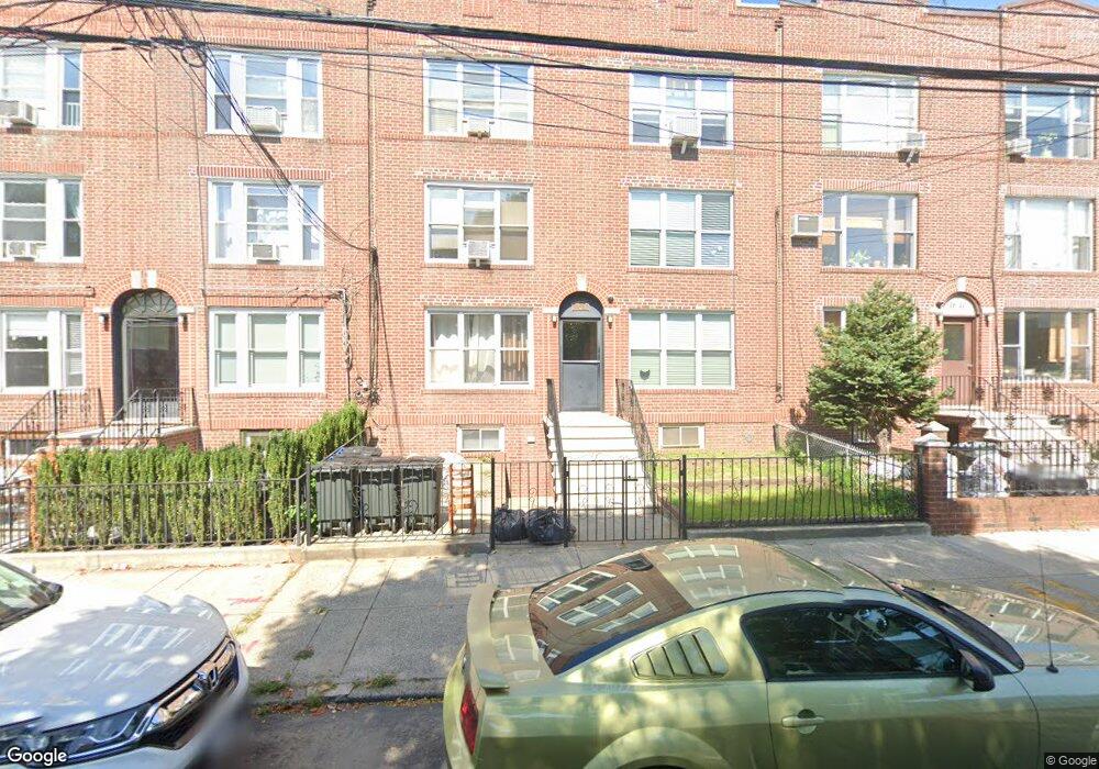 28-26 47th St unit 3, Astoria, NY 11103 - photo 1