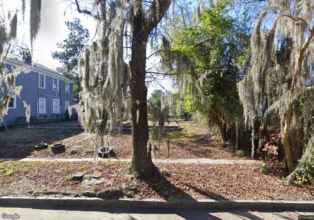 1207 E 33rd St, Savannah, GA 31404 - photo 1