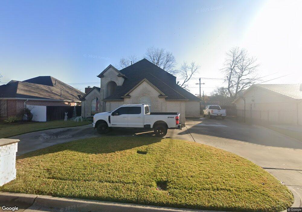 1608 Oak Creek Dr, Hurst, TX 76054 - photo 1