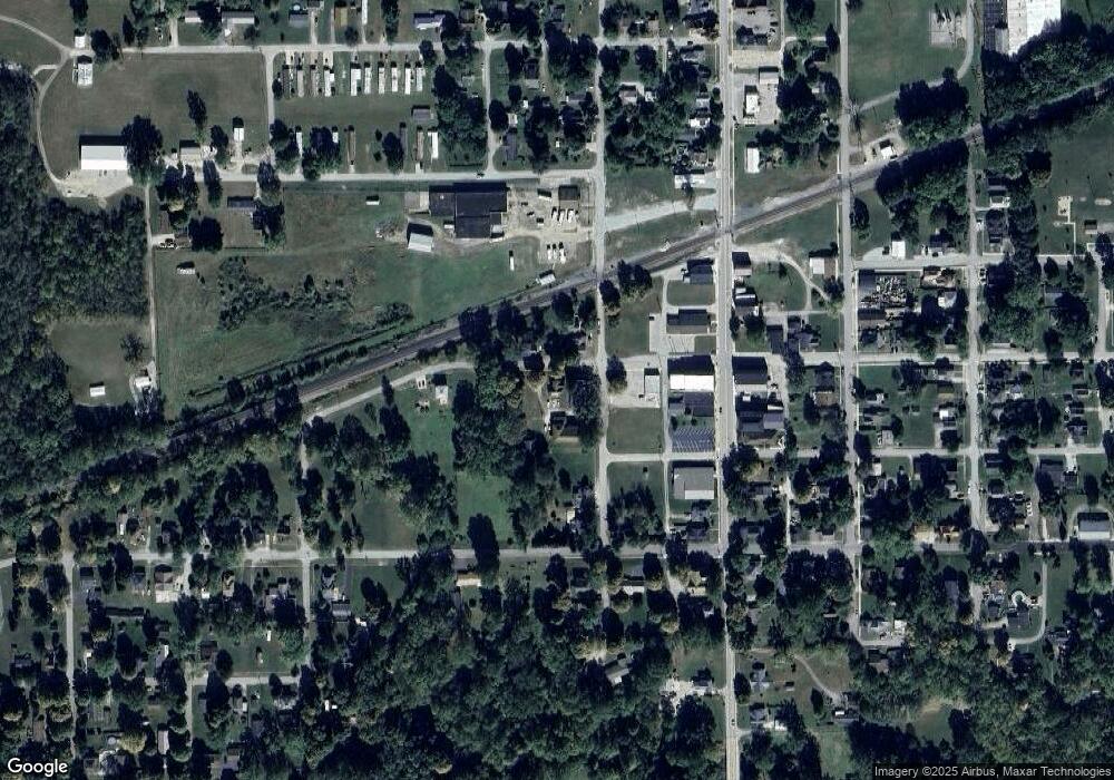 131 W Jefferson St, Andrews, IN 46702 - photo 1