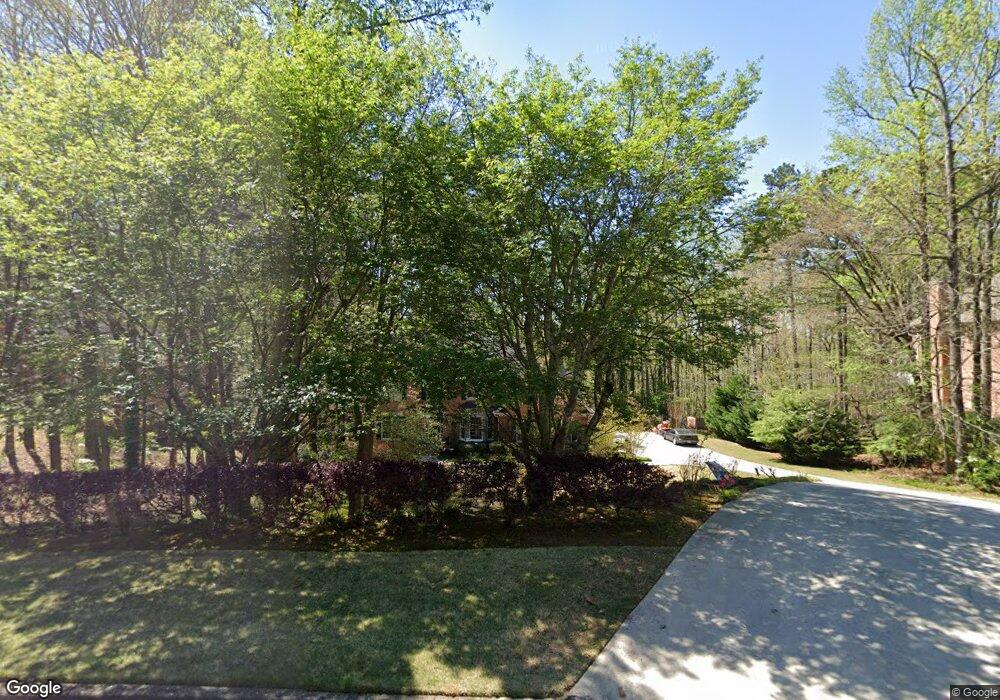 15400 Laurel Grove Dr, Alpharetta, GA 30004 - photo 1