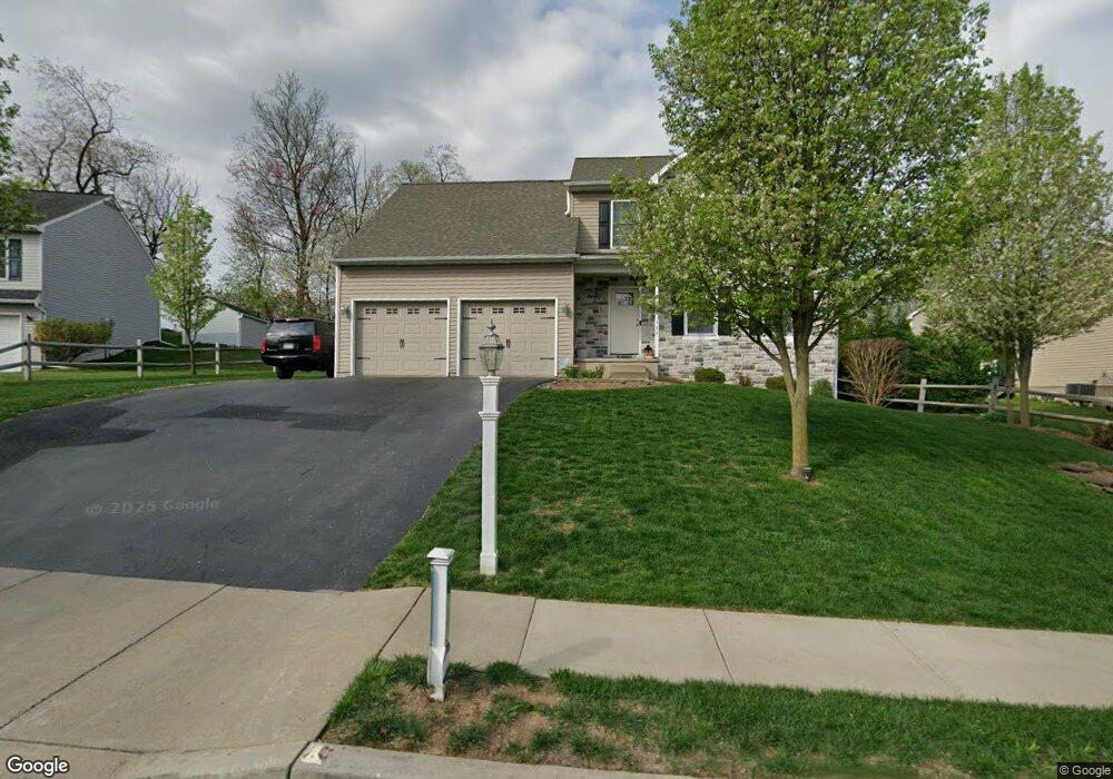 569 Red Run Rd, East Earl, PA 17519 - photo 1