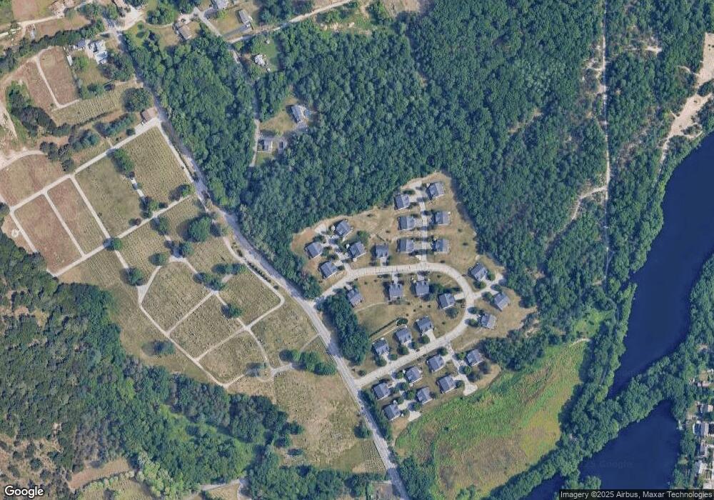 72 Fox Run Rd, Blackstone, MA 01504 - photo 1