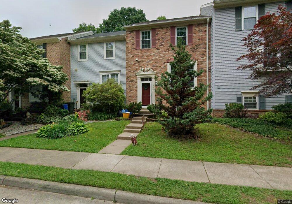 5726 Mason Bluff Dr, Burke, VA 22015 - photo 1