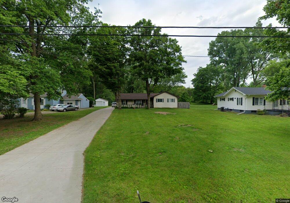 1194 Gilbert St, Flint, MI 48532 - photo 1