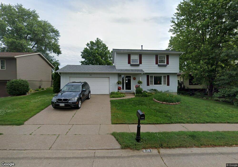 830 W 57th St, Davenport, IA 52806 - photo 1