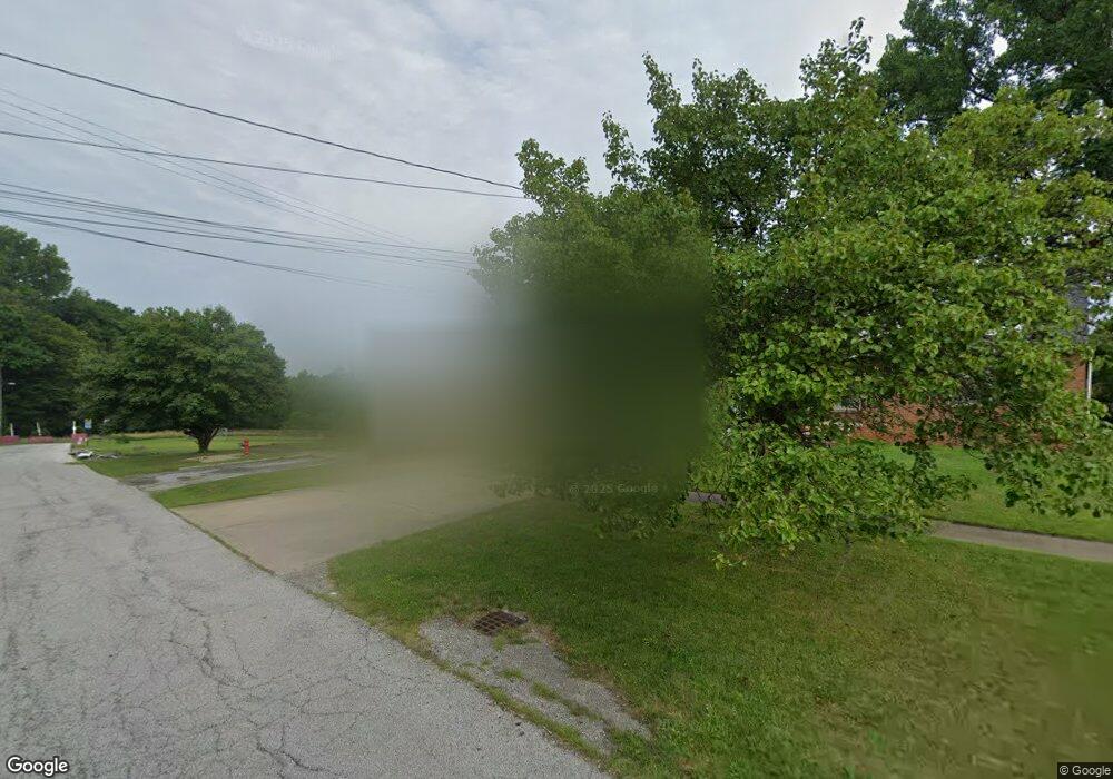 17251 Mccracken Rd, Maple Heights, OH 44137 - photo 1