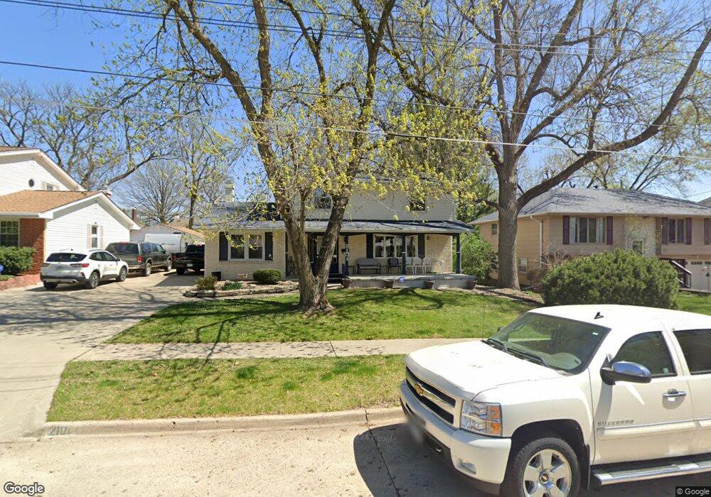 2101 47th St, Des Moines, IA 50310 - photo 1