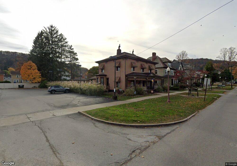 1327 Liberty St unit 3, Franklin, PA 16323 - photo 1