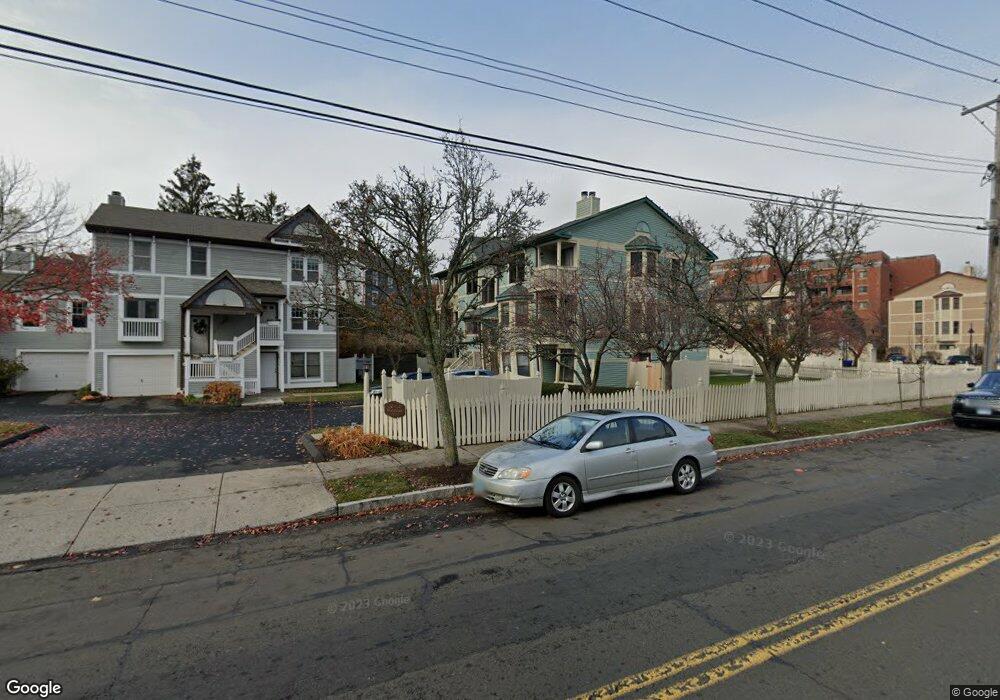 138 Front St unit 138, New Haven, CT 06513 - photo 1