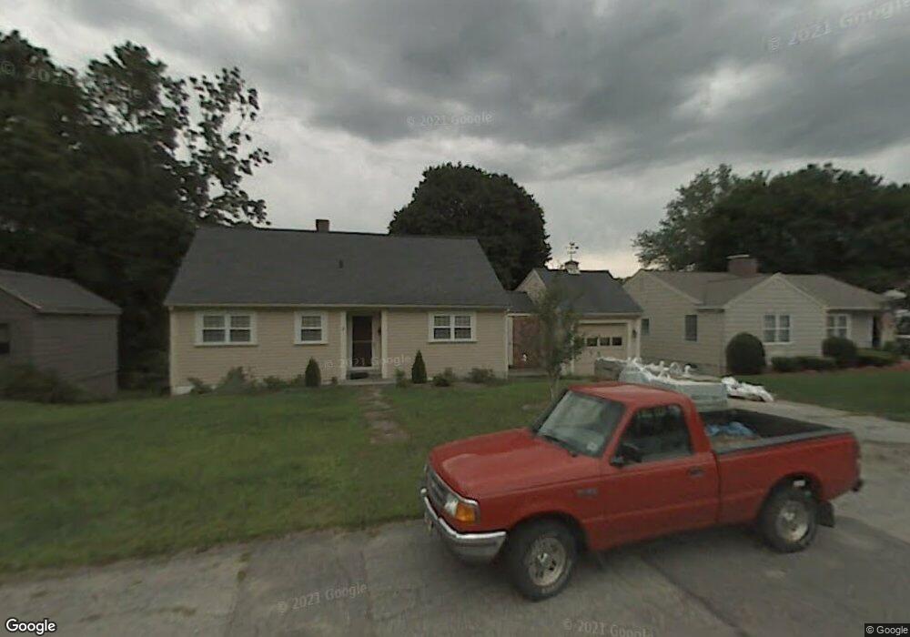 8 Tatnuck Gardens, Worcester, MA 01602 - photo 1