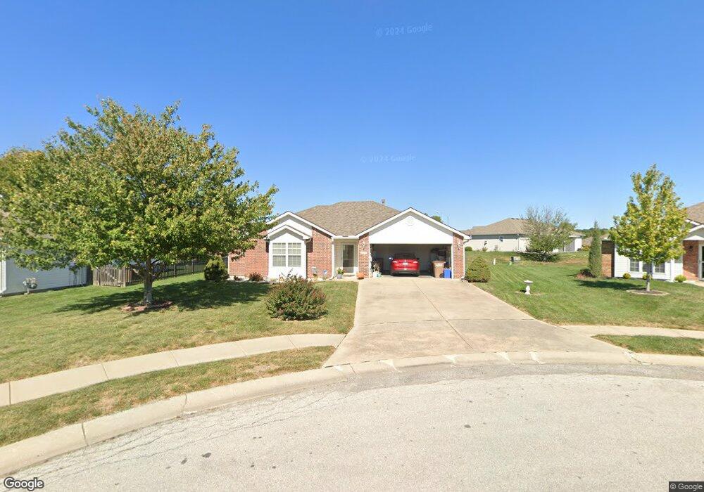 726 Carlisle Dr, Raymore, MO 64083 - photo 1
