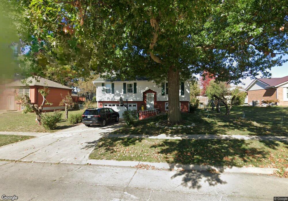 1448 N 8th Ave E, Newton, IA 50208 - photo 1