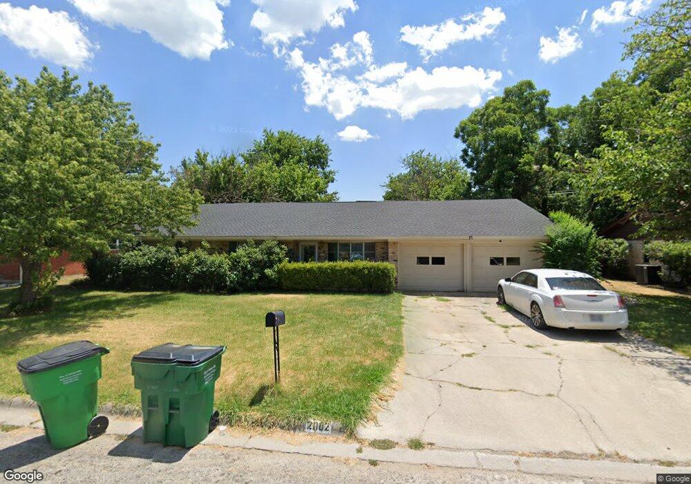 2002 Maplewood Dr, Gainesville, TX 76240 - photo 1