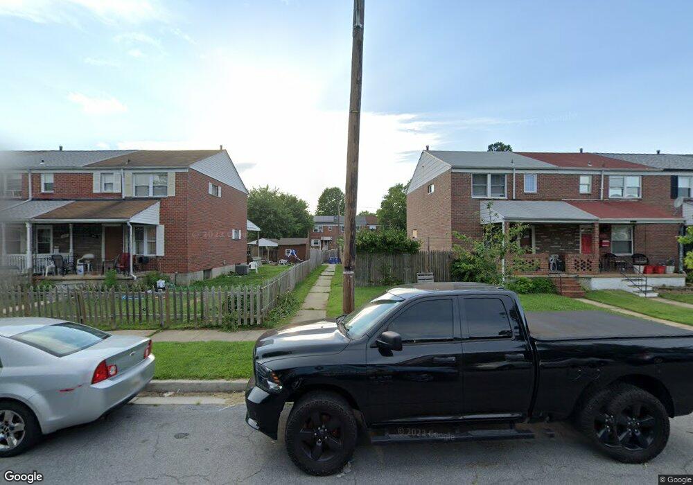 1013 Foxcroft Ln, Essex, MD 21221 - photo 1