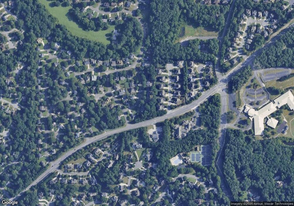 325 E Willow Run, Alpharetta, GA 30022 - photo 1