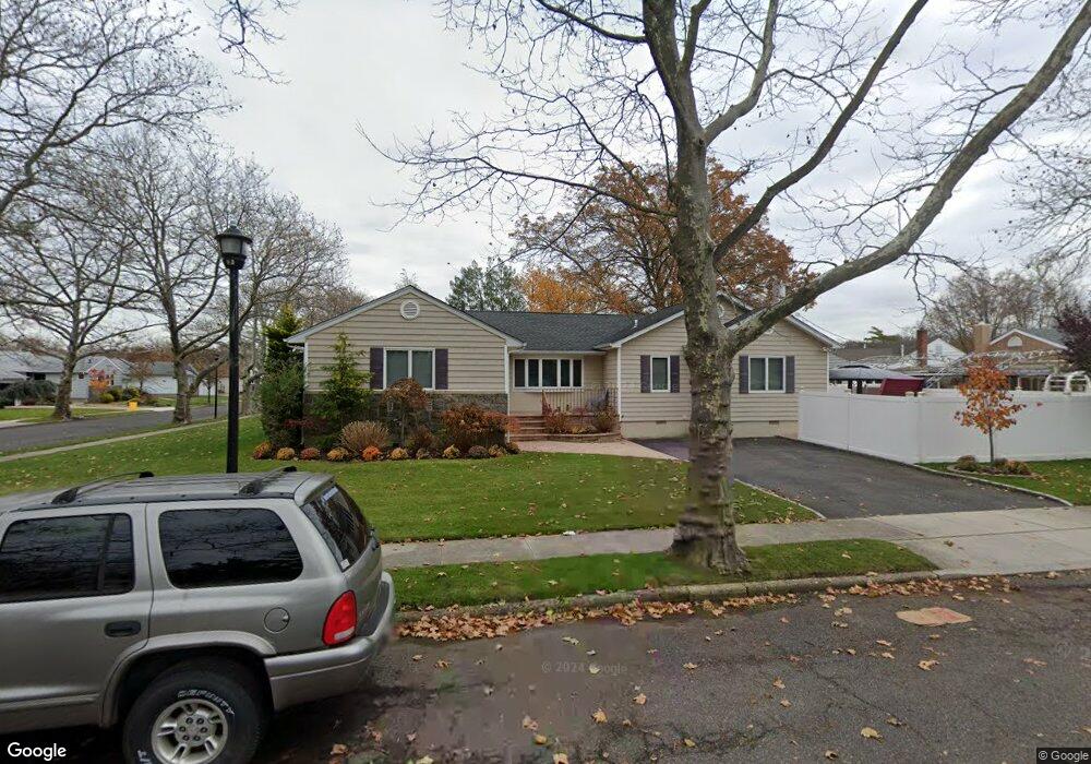 12 N Strathmore St, Valley Stream, NY 11581 - photo 1