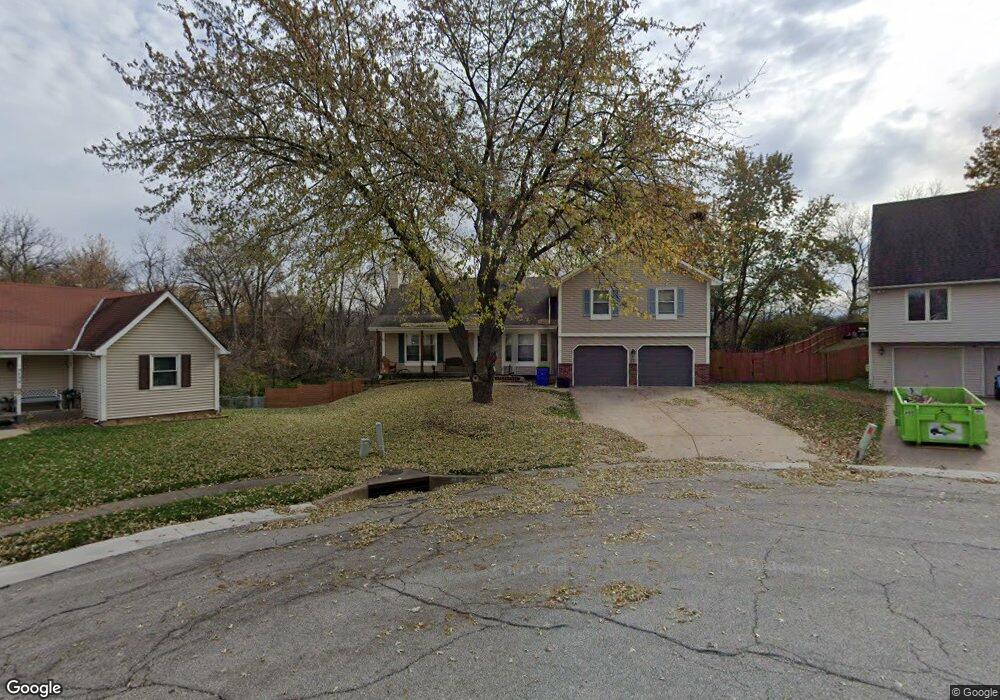 9653 W 49th Terrace, Shawnee, KS 66203 - photo 1