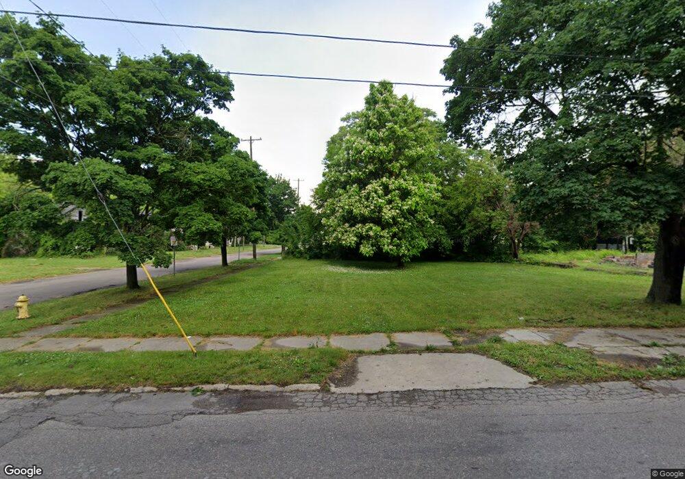 1301 N Franklin Ave, Flint, MI 48506 - photo 1