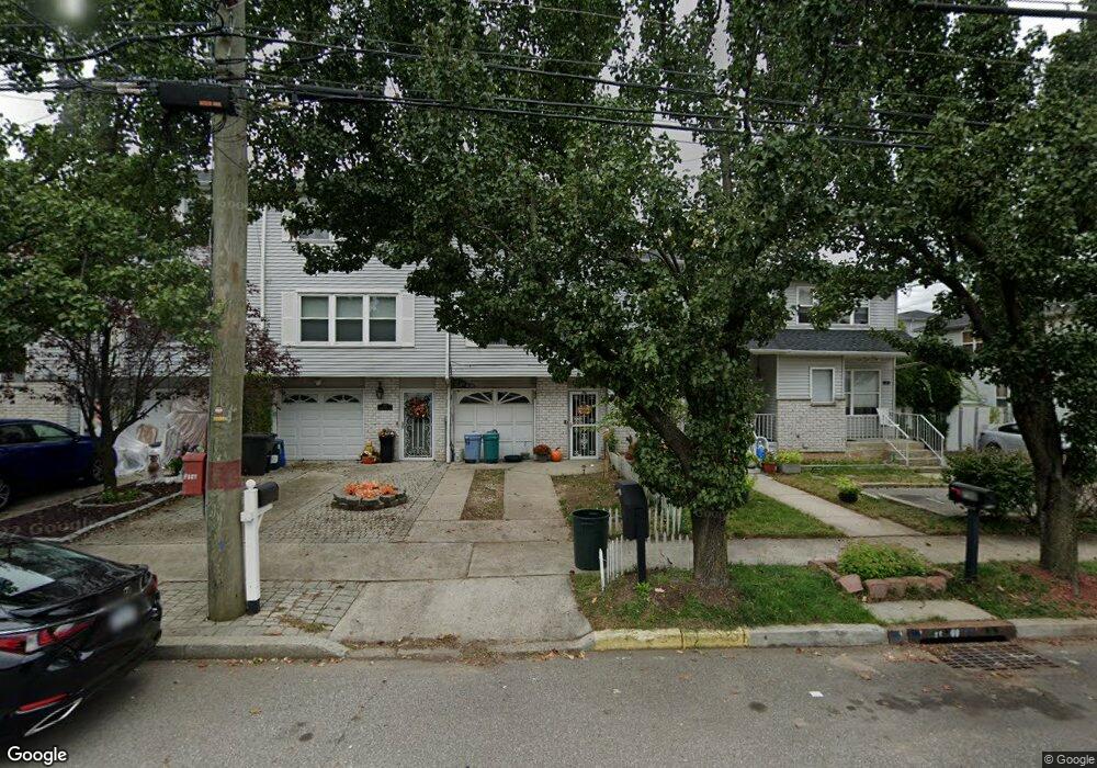 796 Bloomingdale Rd unit 1, Staten Island, NY 10309 - photo 1