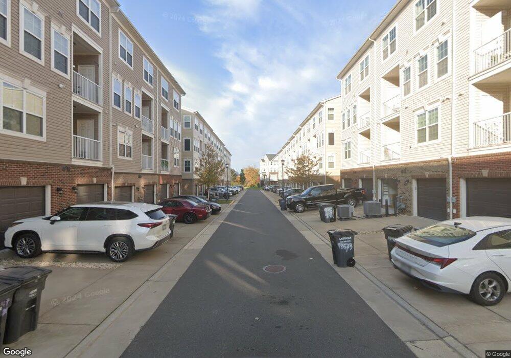 0 Town Gate Square unit 1000710761, Chantilly, VA 20152 - photo 1