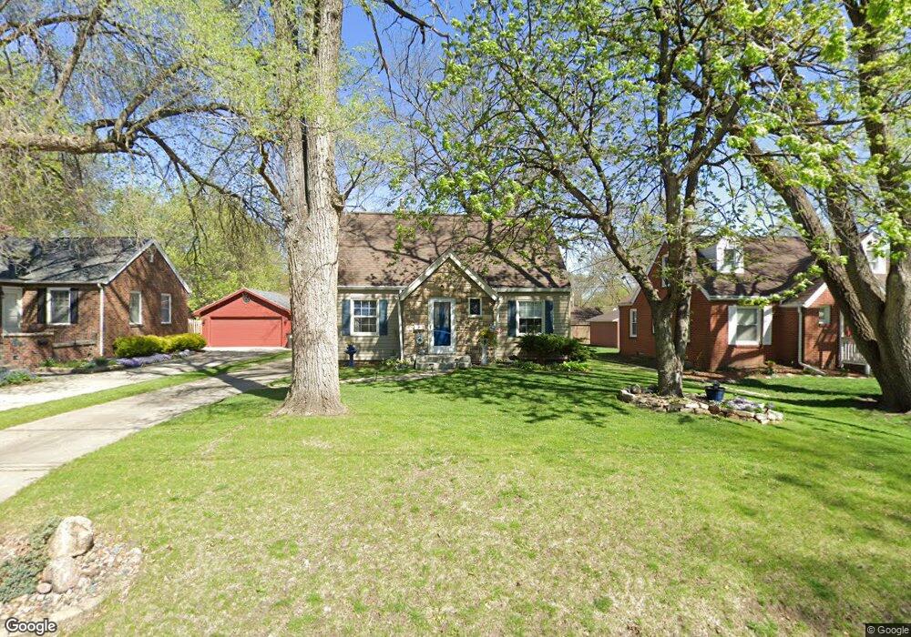 2831 48th St, Des Moines, IA 50310 - photo 1