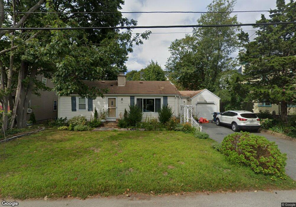 39 Parkway Ave, Cranston, RI 02905 - photo 1