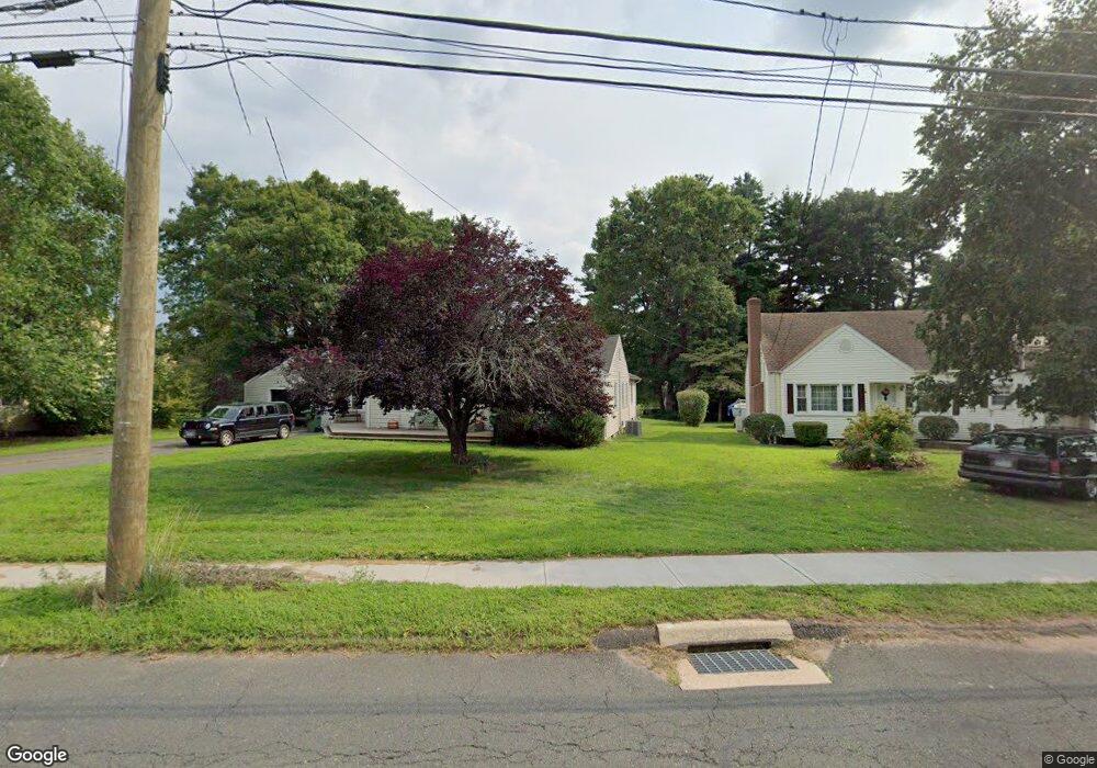 5 Geer St, Cromwell, CT 06416 - photo 1