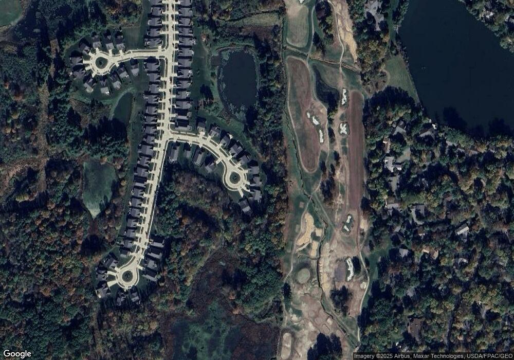 810 Sunrise Cir, Aurora, OH 44202 - photo 1