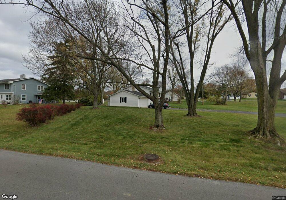 1435 Riverview Dr, Lima, OH 45805 - photo 1