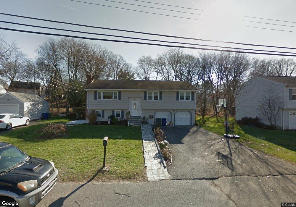 59 Edgemoor Rd, Bridgeport, CT 06606 - photo 1