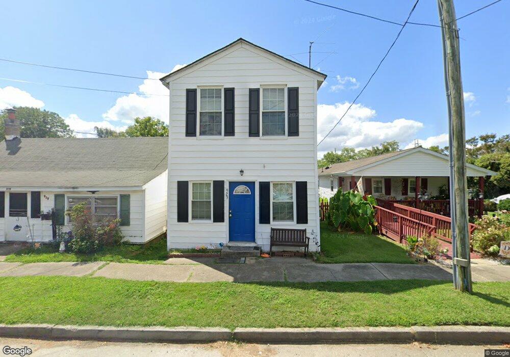 923 Kirby St, West Point, VA 23181 - photo 1