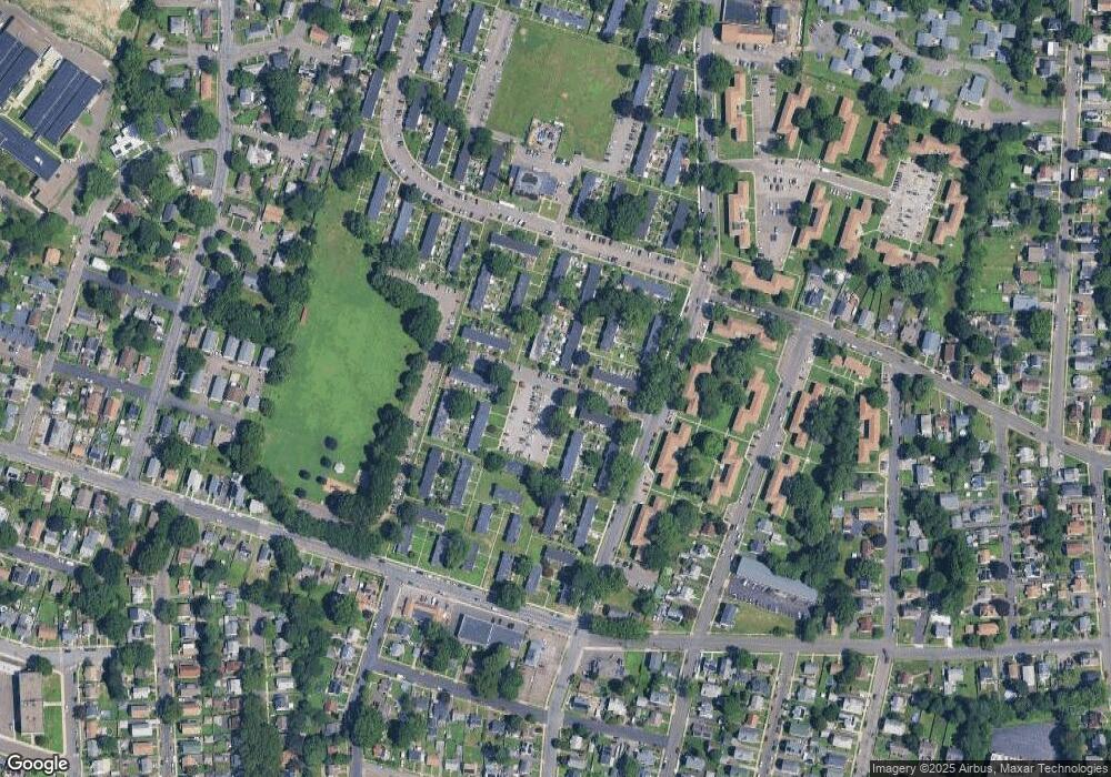 51 Court a unit 51  C, Bridgeport, CT 06610 - photo 1