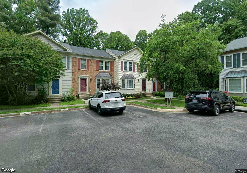 10602 Alison Dr, Burke, VA 22015 - photo 1