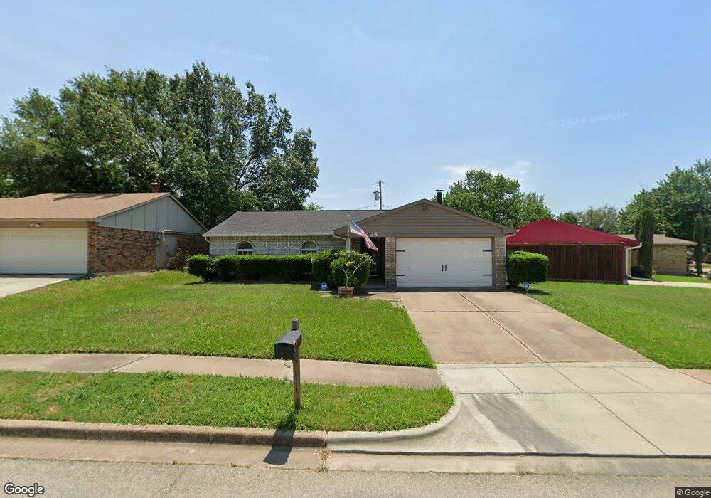 7428 Tunbridge Dr, North Richland Hills, TX 76182 - photo 1