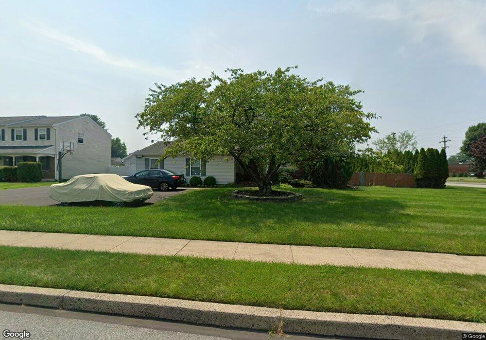 2584 Stinson Ln, Norristown, PA 19403 - photo 1