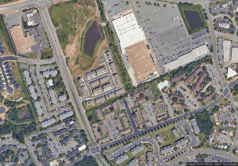 7437 Cedarwood Grove Ln, Manassas, VA 20109 - photo 1