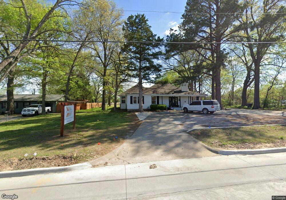 701 E Will Rogers Blvd, Claremore, OK 74017 - photo 1