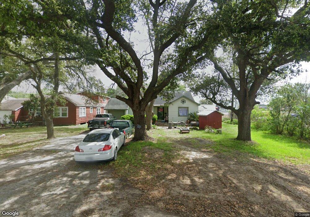 2009 Mary Ave, Bay City, TX 77414 - photo 1