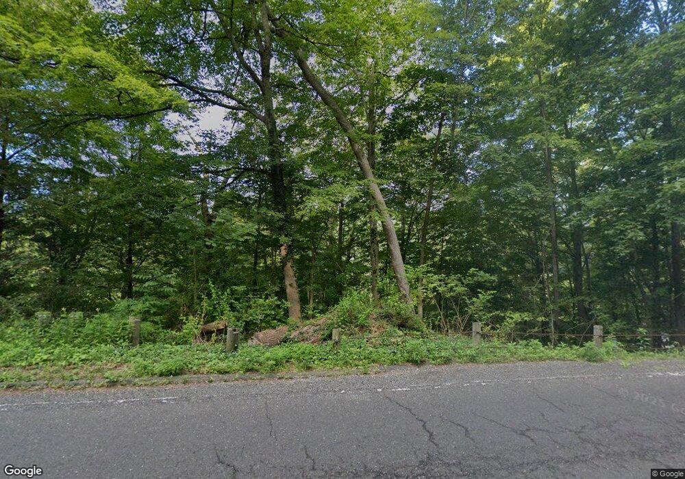 13 Moody Bridge Rd W, Washington Depot, CT 06794 - photo 1