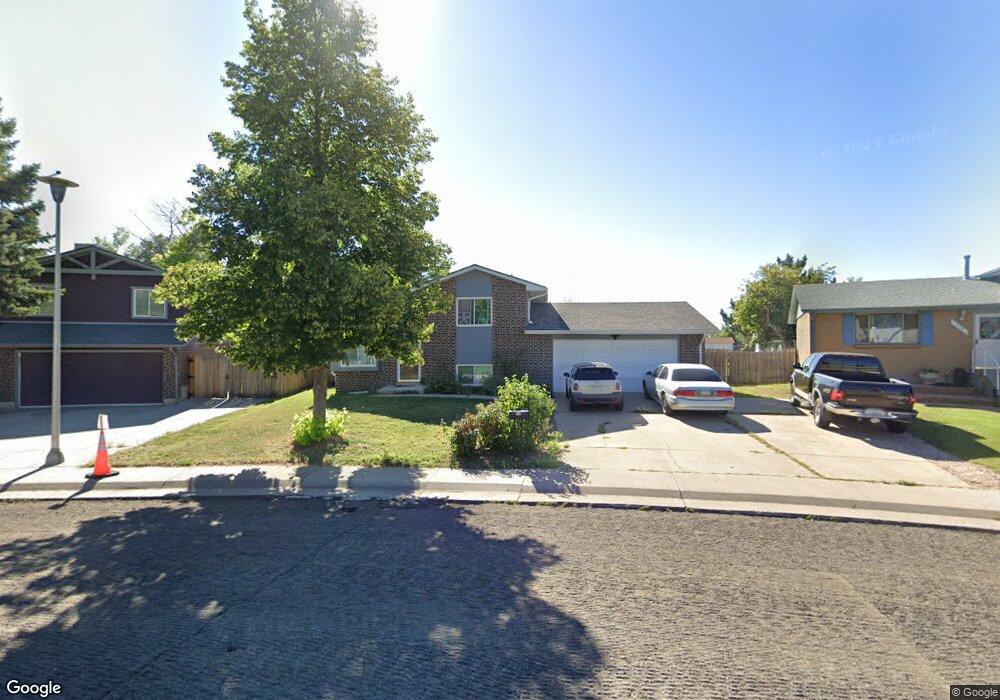 628 Naples Way, Aurora, CO 80011 - photo 1