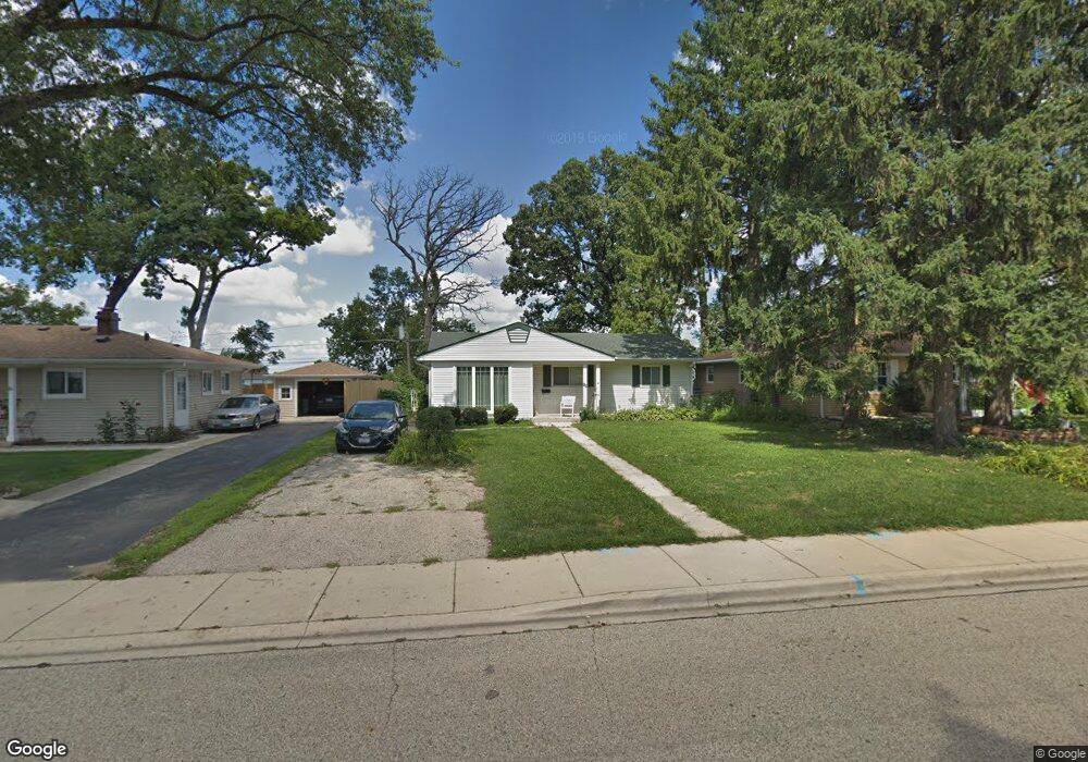 88 Wren Rd, Carpentersville, IL 60110 - photo 1