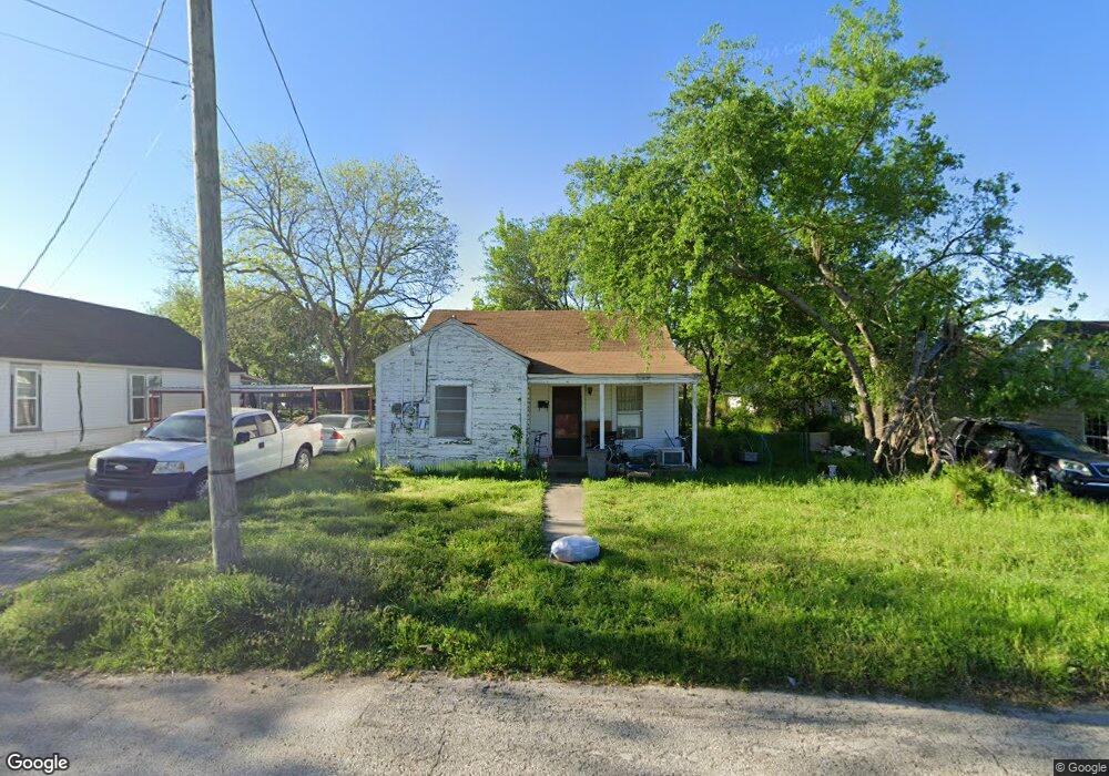 310 Edna St, Weatherford, TX 76086 - photo 1