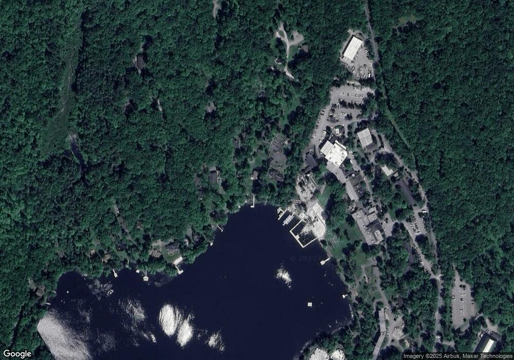 410 W Shore Dr, Hawley, PA 18428 - photo 1