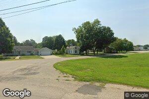 110 Railroad Ave, Henry, IL 61537