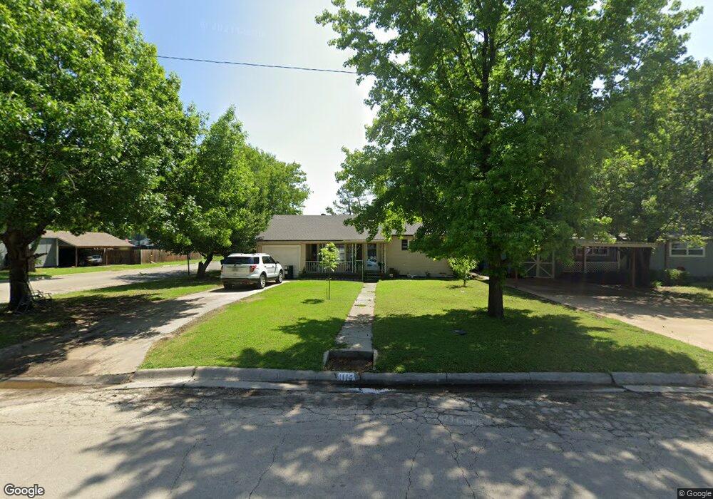 1114 N Morris St, Gainesville, TX 76240 - photo 1