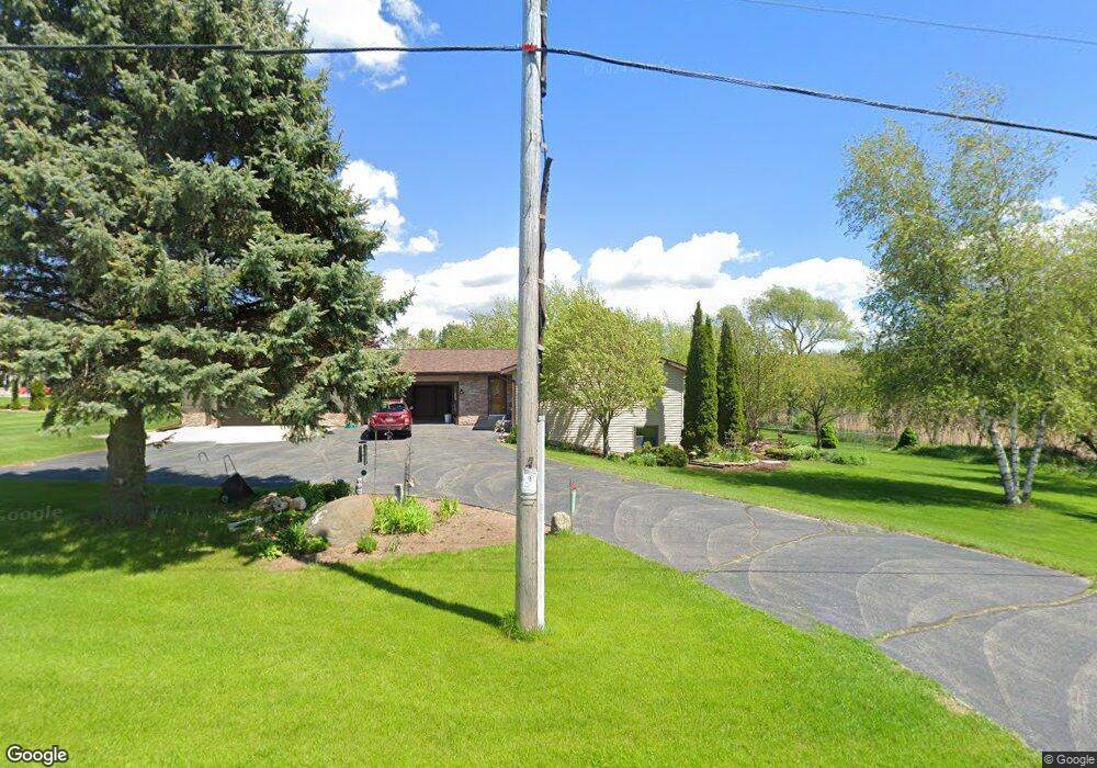 7010 Glacier Dr, West Bend, WI 53090 - photo 1