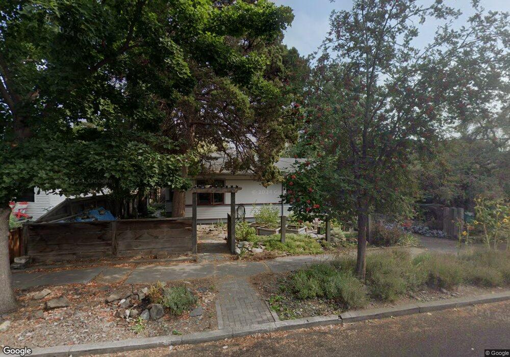 842 NW Columbia St, Bend, OR 97701 - photo 1